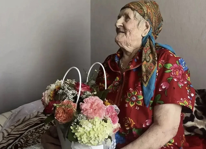 Саратовского ветерана Великой Отечественной войны поздравили с 96-летием